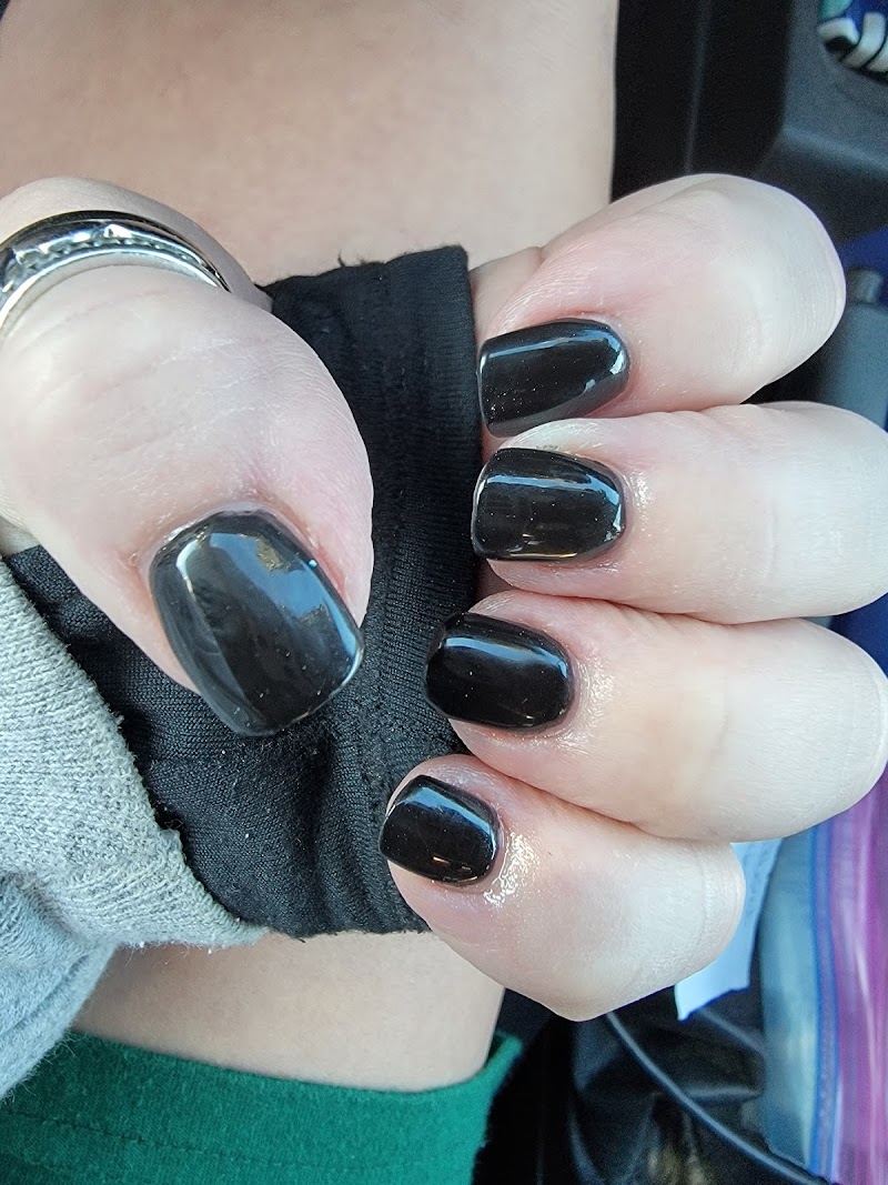 Nails For You, nail salon in Pottstown, PA, photo 4 of 10